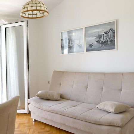 Apartment Hudan Malinska Esterno foto