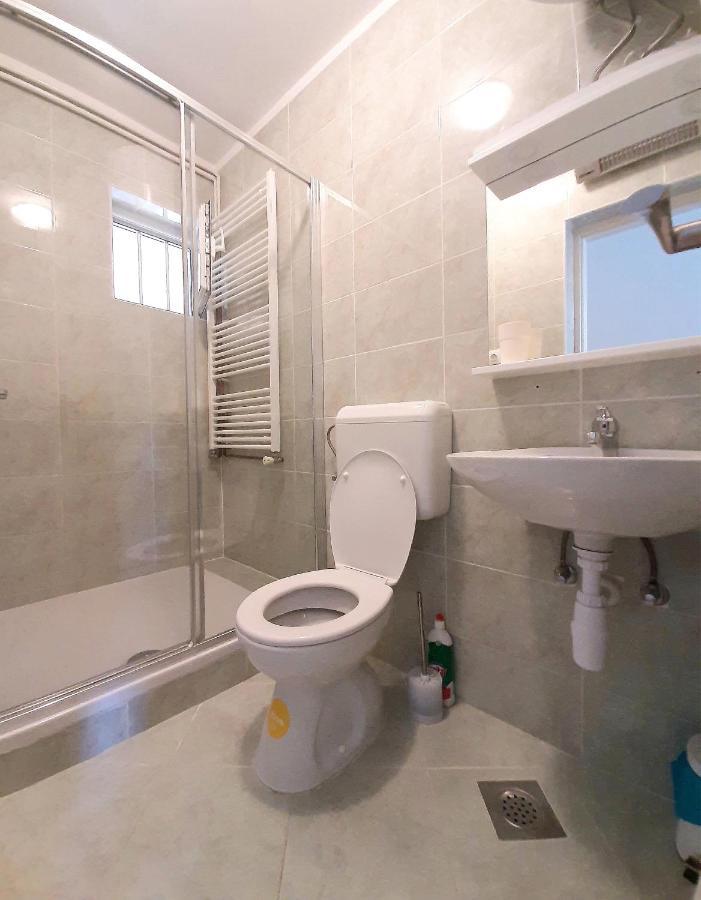 Apartment Hudan Malinska Esterno foto