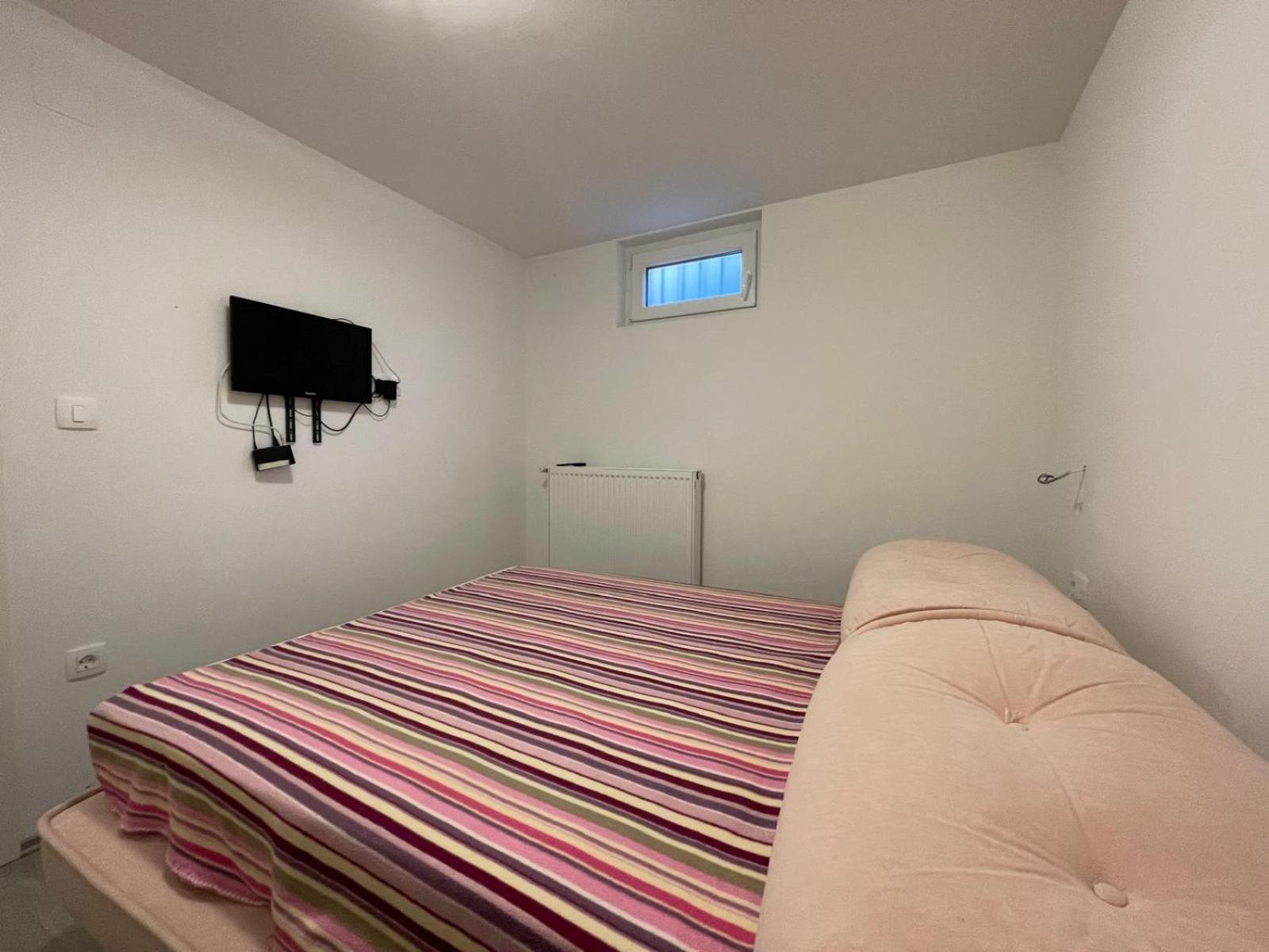 Apartment M Hudan Malinska Esterno foto