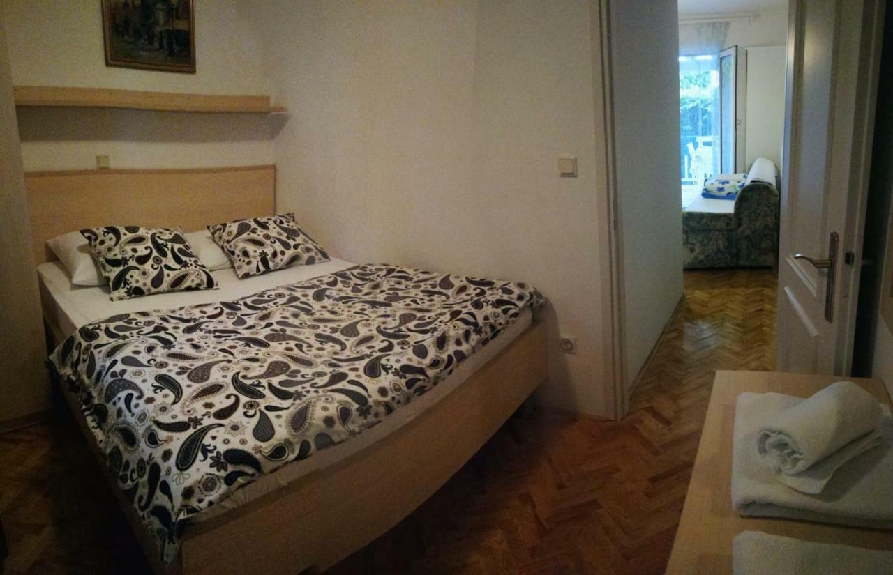 Apartment Hudan Malinska Esterno foto